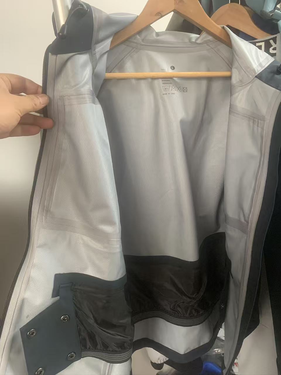 Giacca da sci multiuso imperme - Snowboard Jacket Gore Tex Waterproof recensione e prezzo